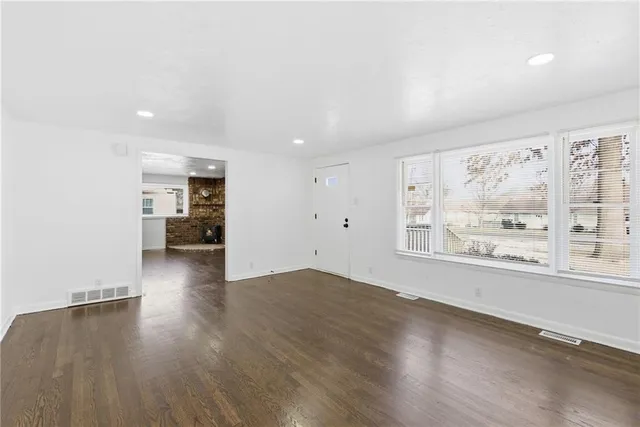 $249,950 | 1704 Highland Drive, Independence, MO 64057