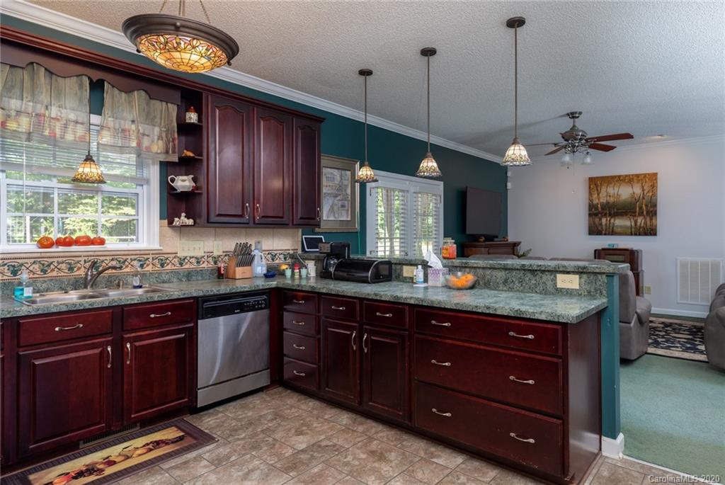 1212 Pitts Road Chester, SC 29706 - Photo 8 of 24