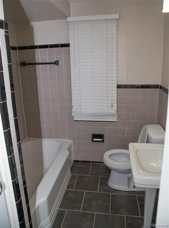 1522 West Webster Road Royal Oak, MI 48073 - Photo 17 of 33