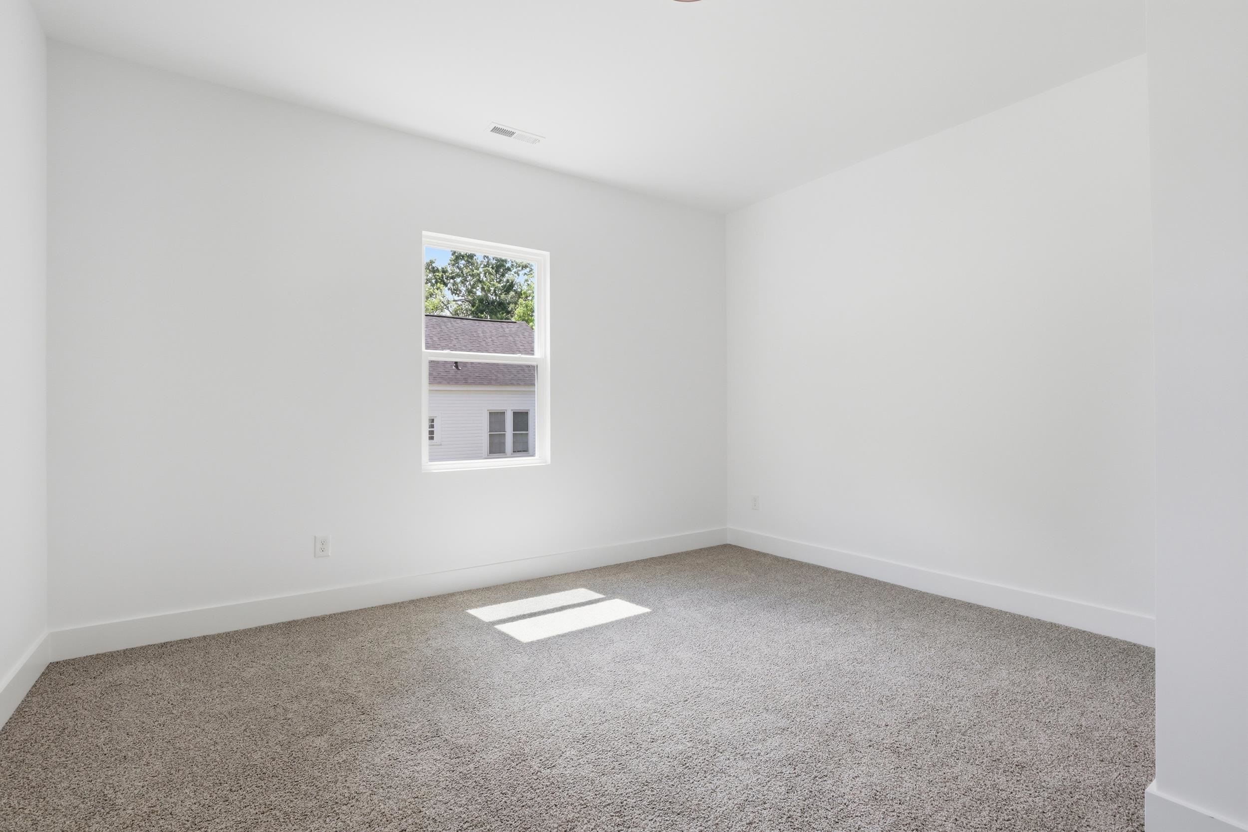 706 Gray Street Woodruff, SC 29388 - Photo 12 of 32