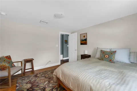 $1,350,000 | 6 Driftwood Lane, Barrington, RI 02806