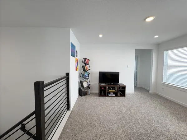 $2,700 | 2913 Crown Gate Drive, Houston, TX 77047