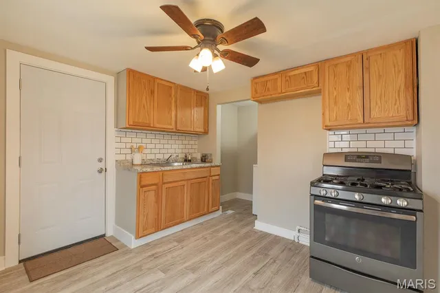 $87,900 | 213 North Cross Street, Brighton, IL 62012