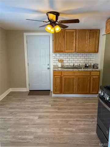 $87,900 | 213 North Cross Street, Brighton, IL 62012