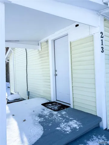 $87,900 | 213 North Cross Street, Brighton, IL 62012