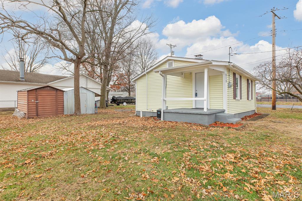 213 North Cross Street Brighton, IL 62012 - Photo 24 of 27