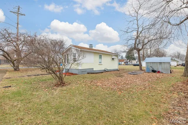 $87,900 | 213 North Cross Street, Brighton, IL 62012