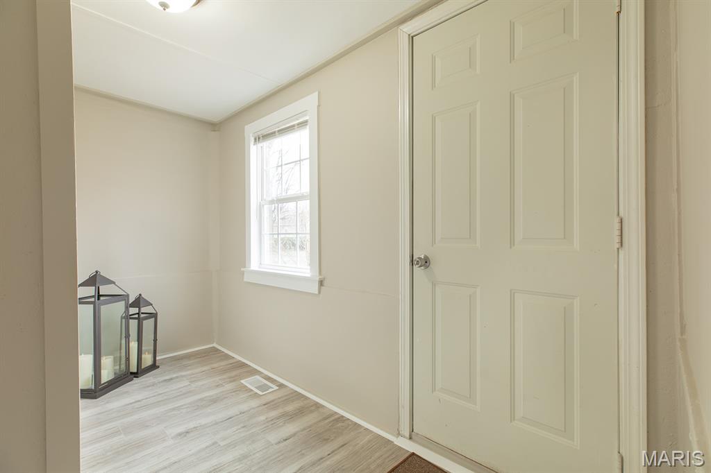 213 North Cross Street Brighton, IL 62012 - Photo 7 of 27