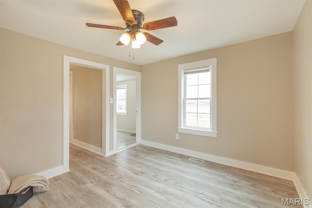 213 North Cross Street Brighton, IL 62012 - Photo 9 of 27