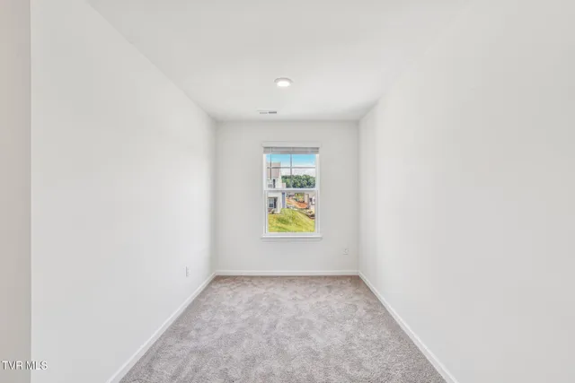 $326,005 | 135 Mint Court, Bluff City, TN 37618