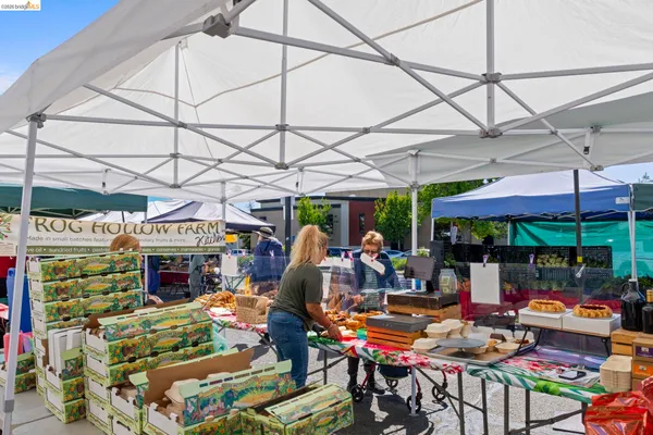 $1,195,000 | 1325 Henry Street, Berkeley, CA 94709