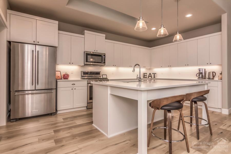 20728 Kilbourne Loop Bend, OR 97701 - Photo 4 of 10 Photo of similar product. Not actual hom