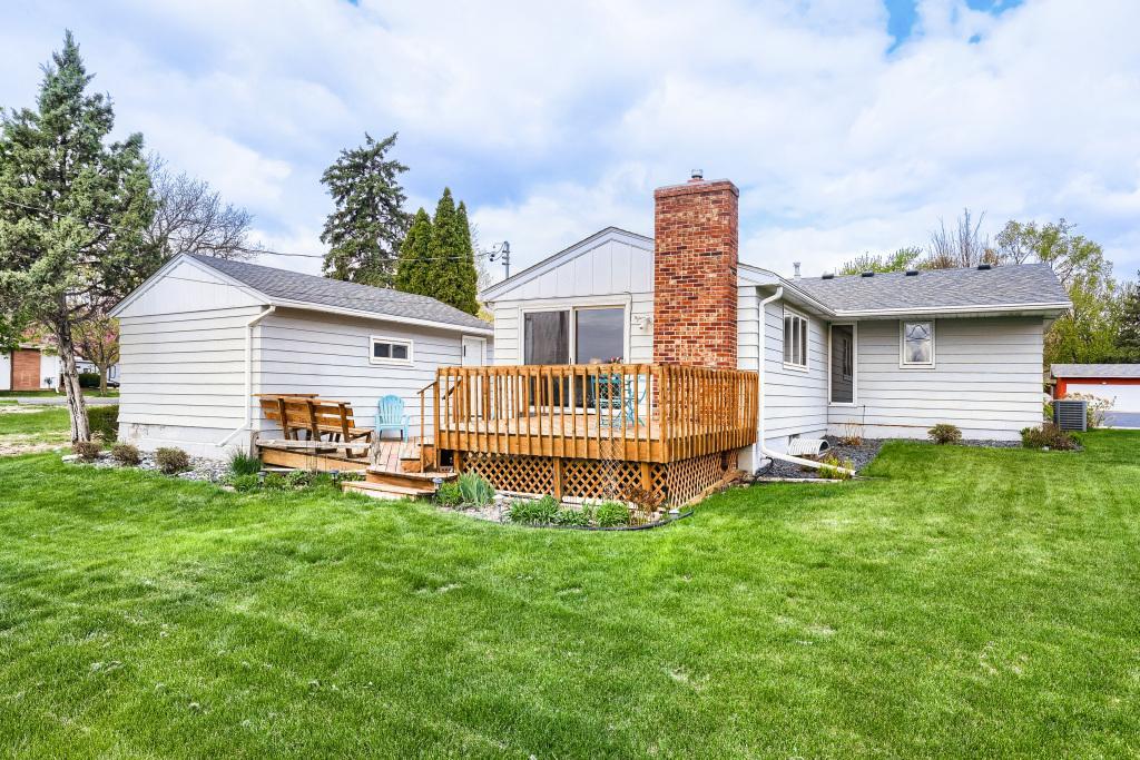 6260 Brooklyn Drive Brooklyn Center, MN 55430 - Photo 2 of 30