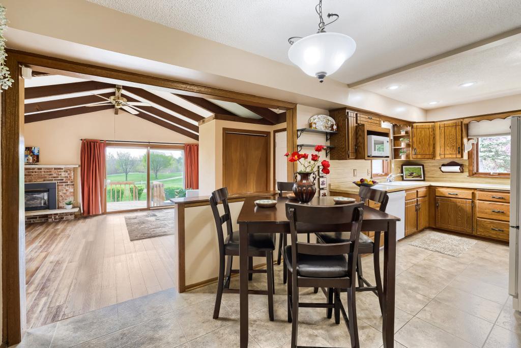 6260 Brooklyn Drive Brooklyn Center, MN 55430 - Photo 4 of 30