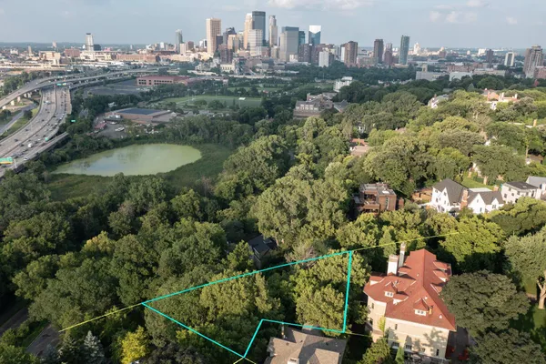 $325,000 | 1527 Waverly Place, Minneapolis, MN 55403