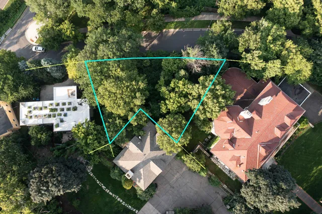 $325,000 | 1527 Waverly Place, Minneapolis, MN 55403