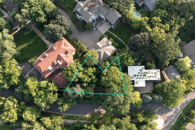 $325,000 | 1527 Waverly Place, Minneapolis, MN 55403