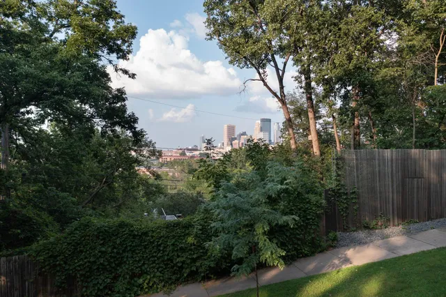 $325,000 | 1527 Waverly Place, Minneapolis, MN 55403