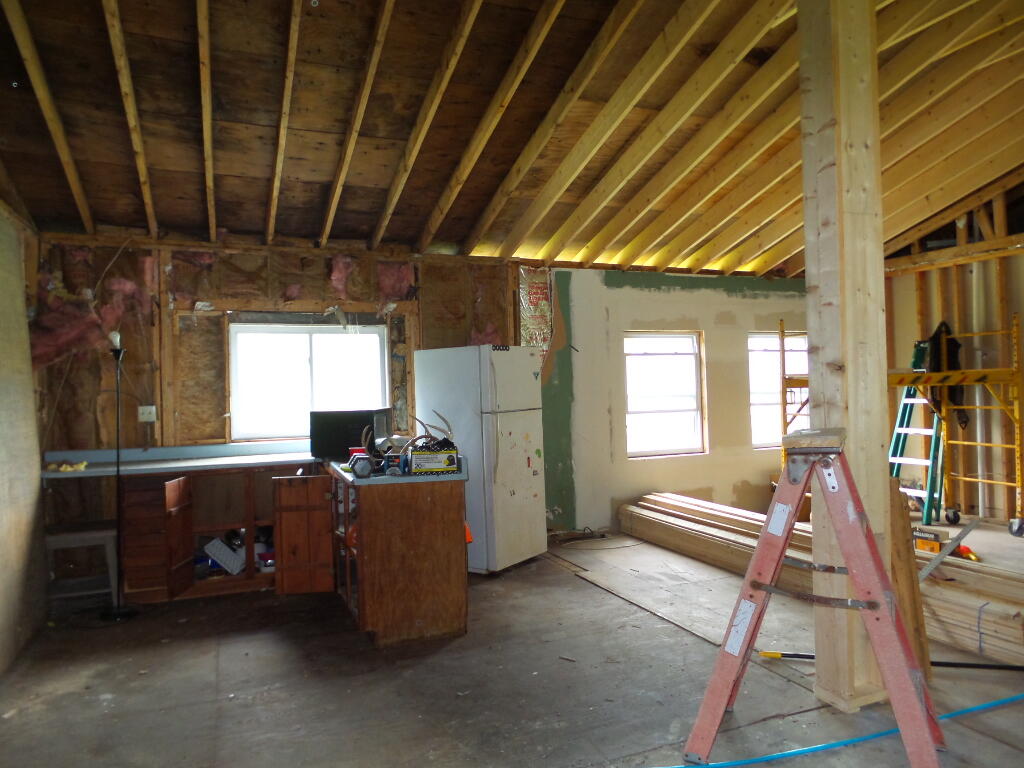 203 Deer Hill Road China, ME 04358 - Photo 9 of 18 Kitchen area