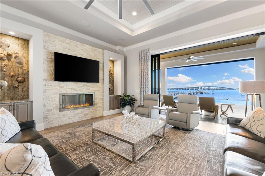 12484 Riverside Drive Fort Myers, FL 33919 - Photo 14 of 36