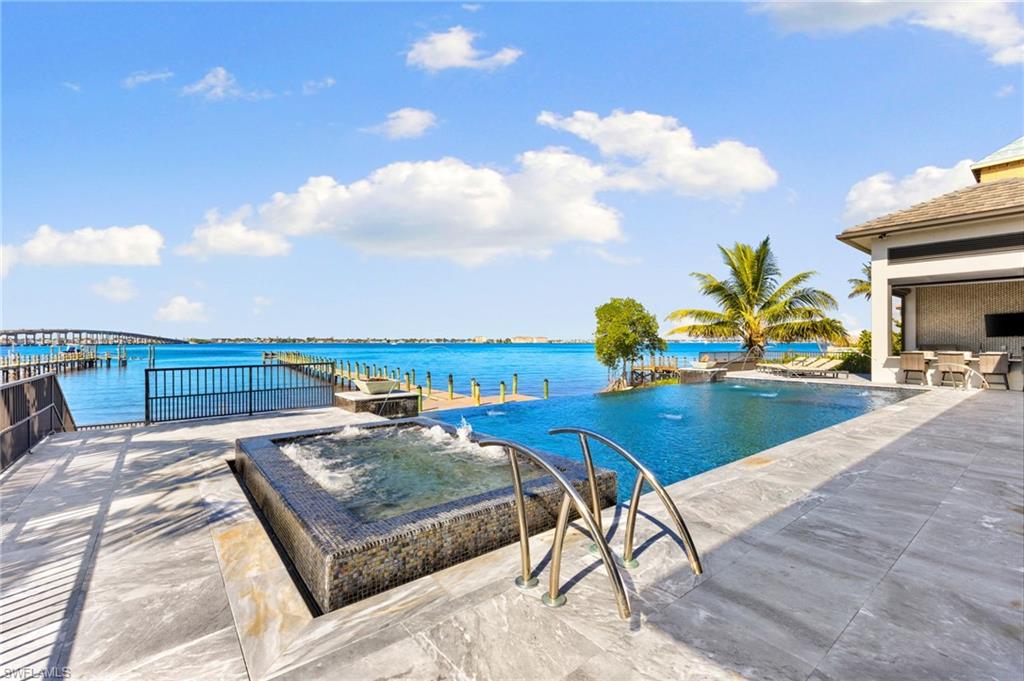 12484 Riverside Drive Fort Myers, FL 33919 - Photo 5 of 36