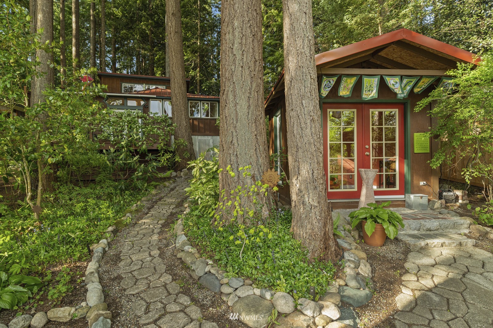 7245 Lake Alice Road Southeast Fall City, WA 98024 - Photo 3 of 38 Gallery Image 3