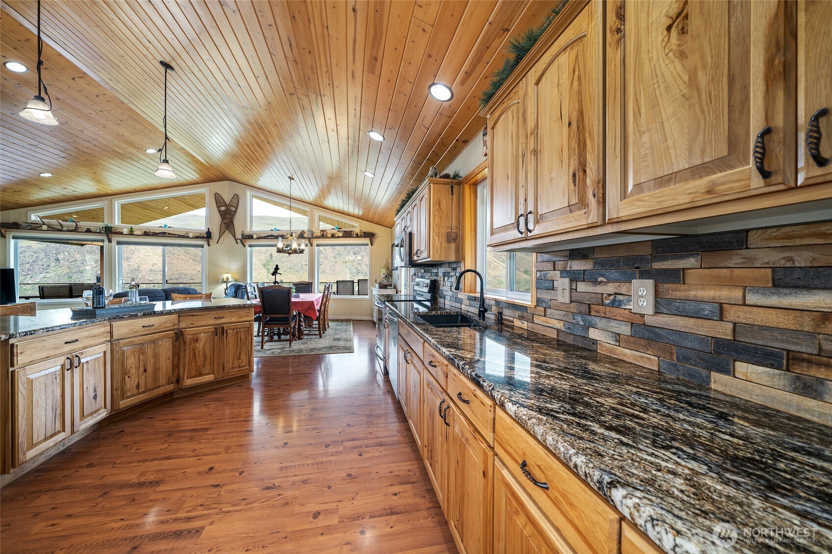 152 Starr Road Pateros, WA 98846 - Photo 21 of 40 Gallery Image 21