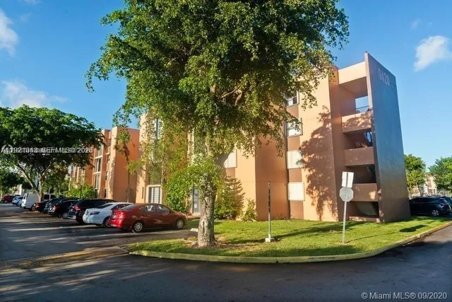 $2,600 | 9431 Southwest 4th Street, Unit 201, Miami, FL 33174