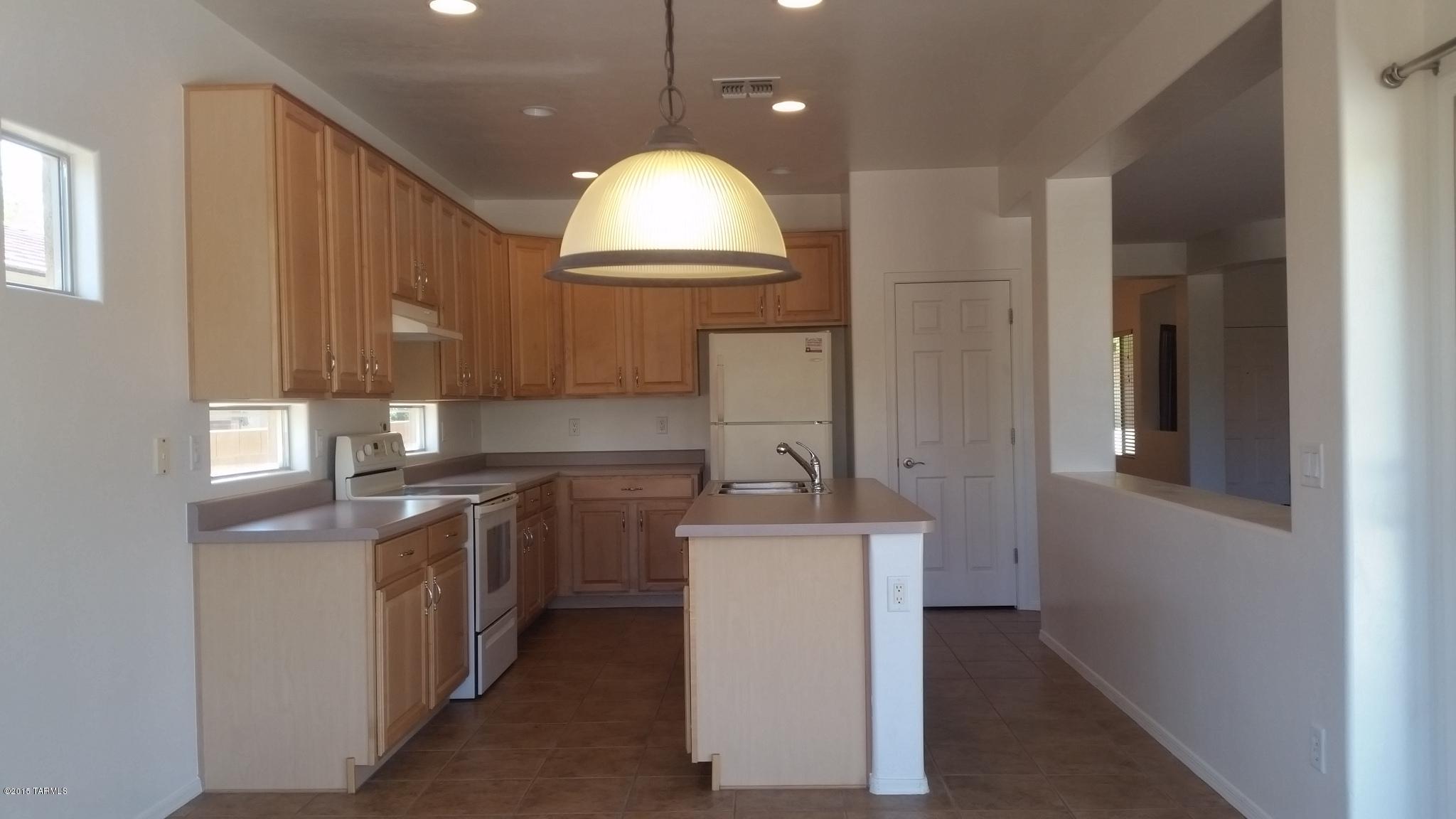 11648 North Peaceful Night Road Tucson, AZ 85737 - Photo 9 of 29