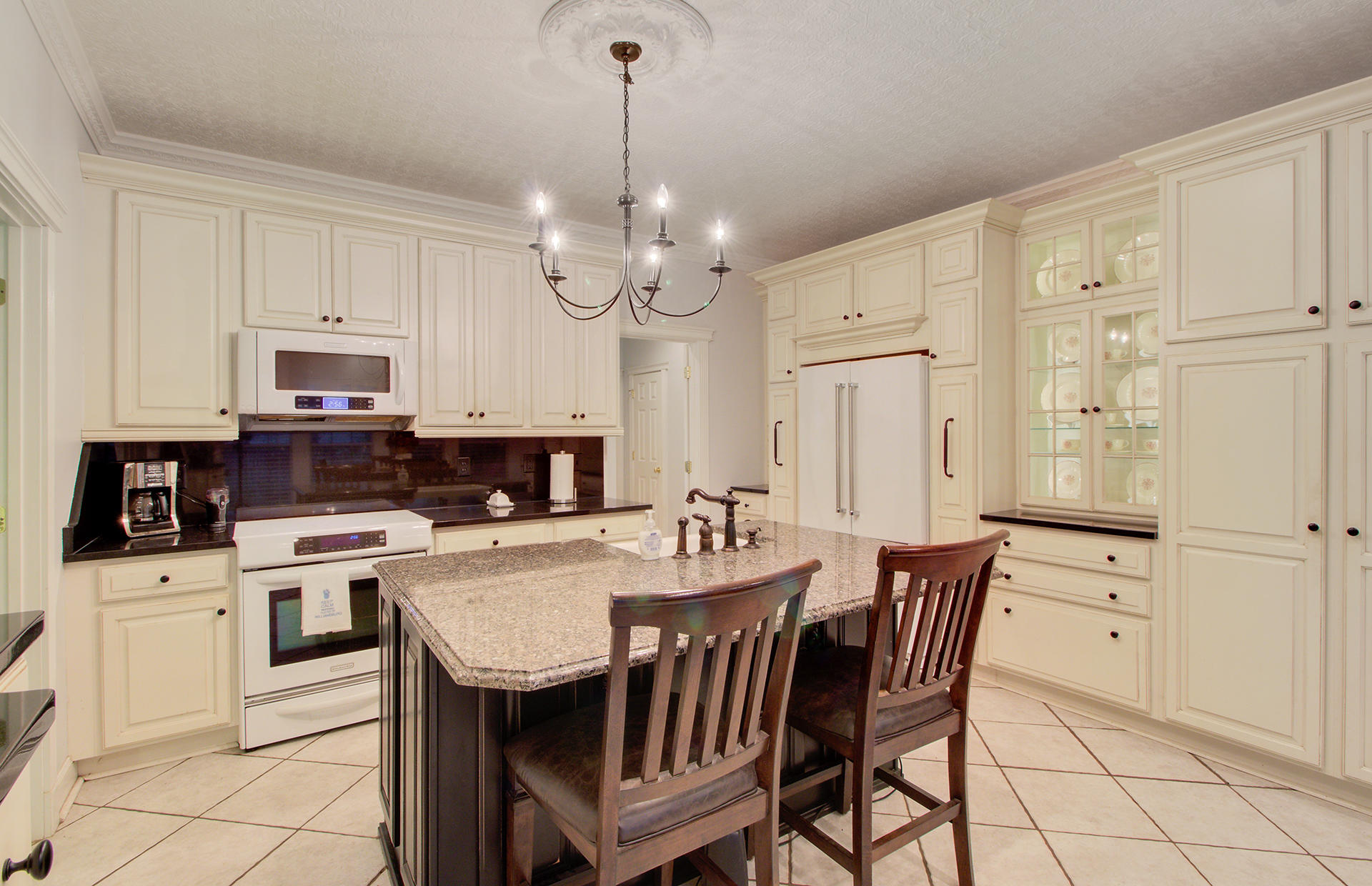 576 Pointe Of Oaks Road Summerville, SC 29485 - Photo 12 of 40 14