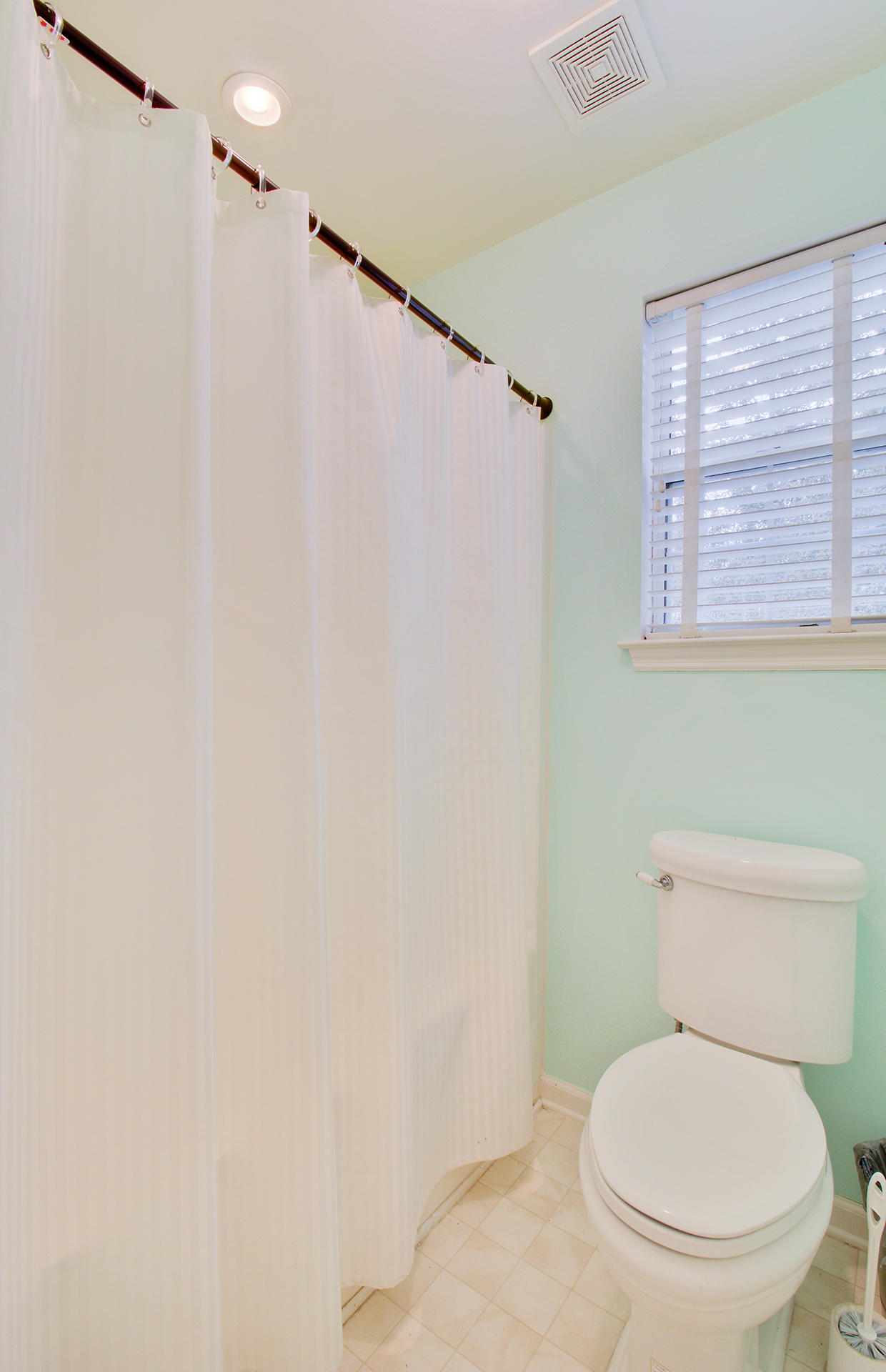 576 Pointe Of Oaks Road Summerville, SC 29485 - Photo 27 of 40 29