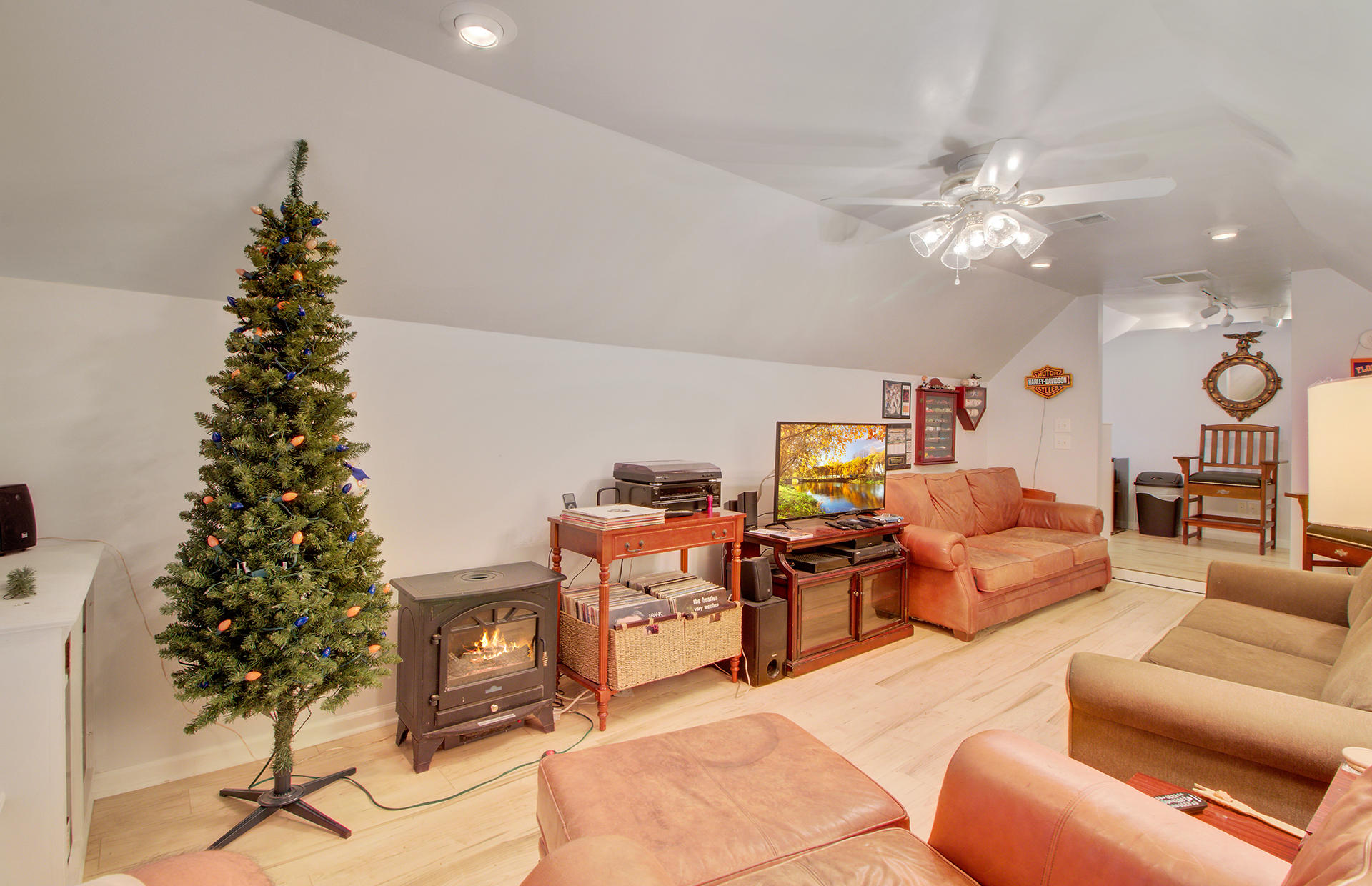 576 Pointe Of Oaks Road Summerville, SC 29485 - Photo 32 of 40 34