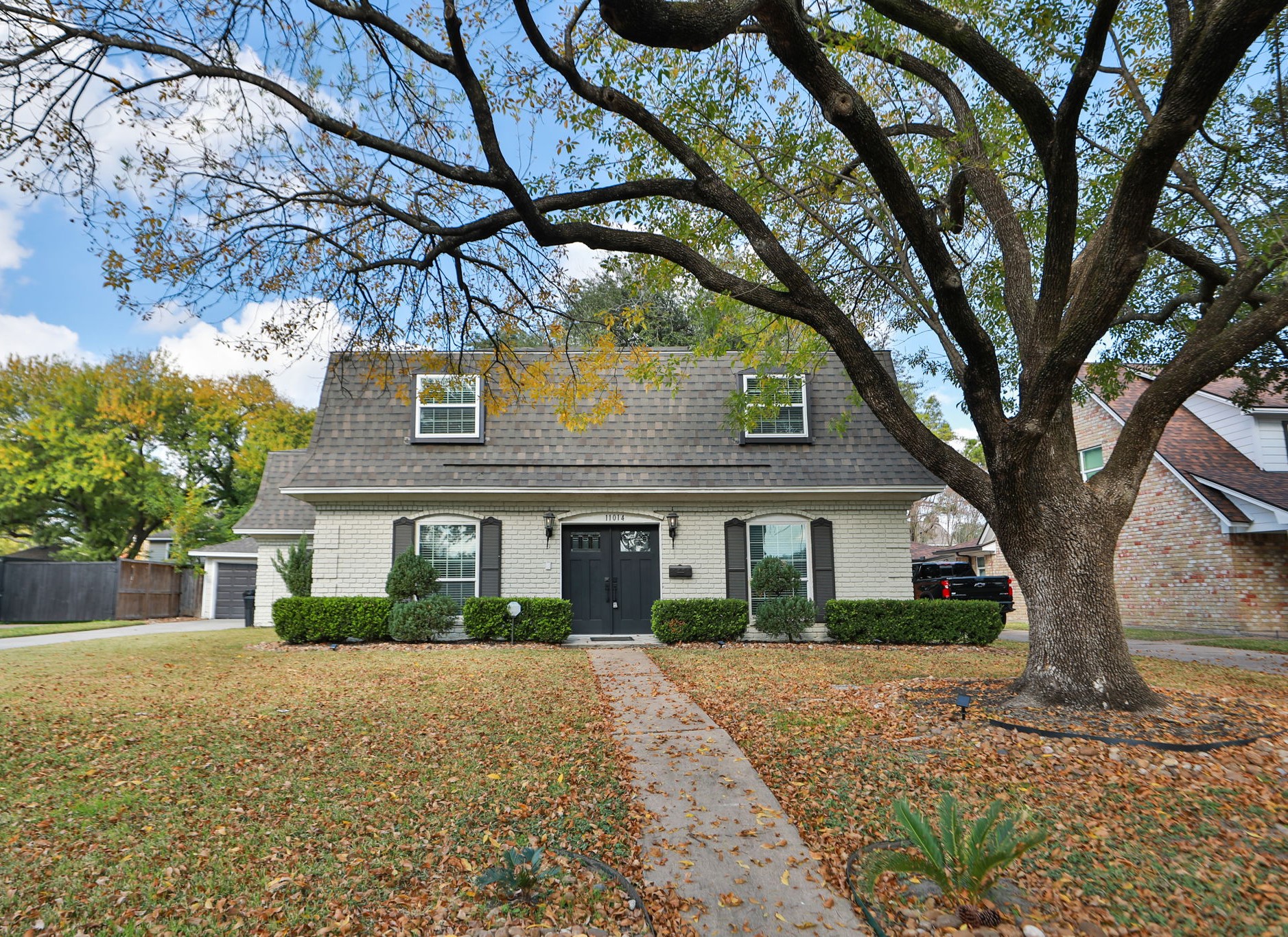 11014 Wickersham Lane Houston, TX 77042 - Photo 1 of 38