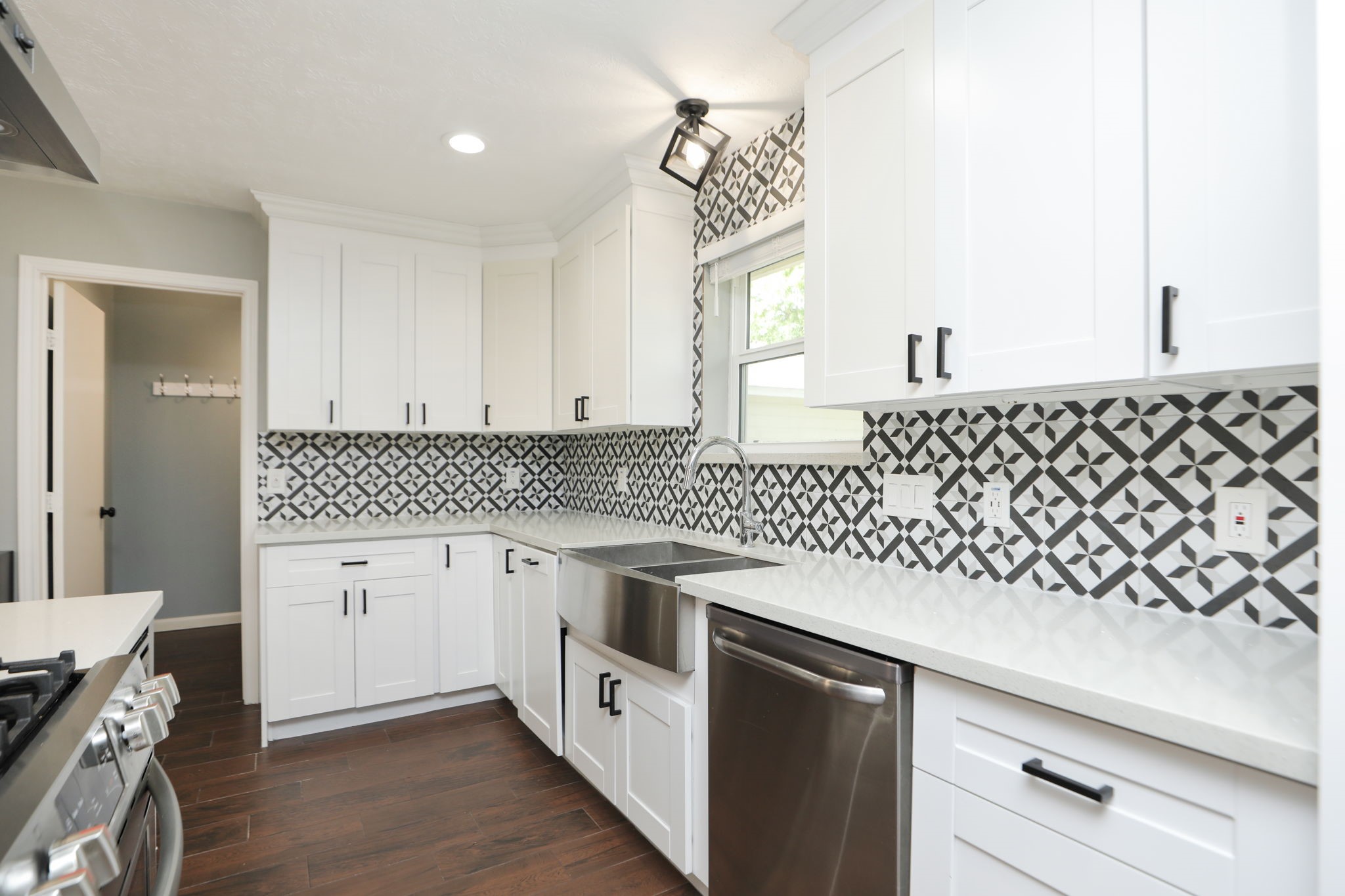 11014 Wickersham Lane Houston, TX 77042 - Photo 12 of 38