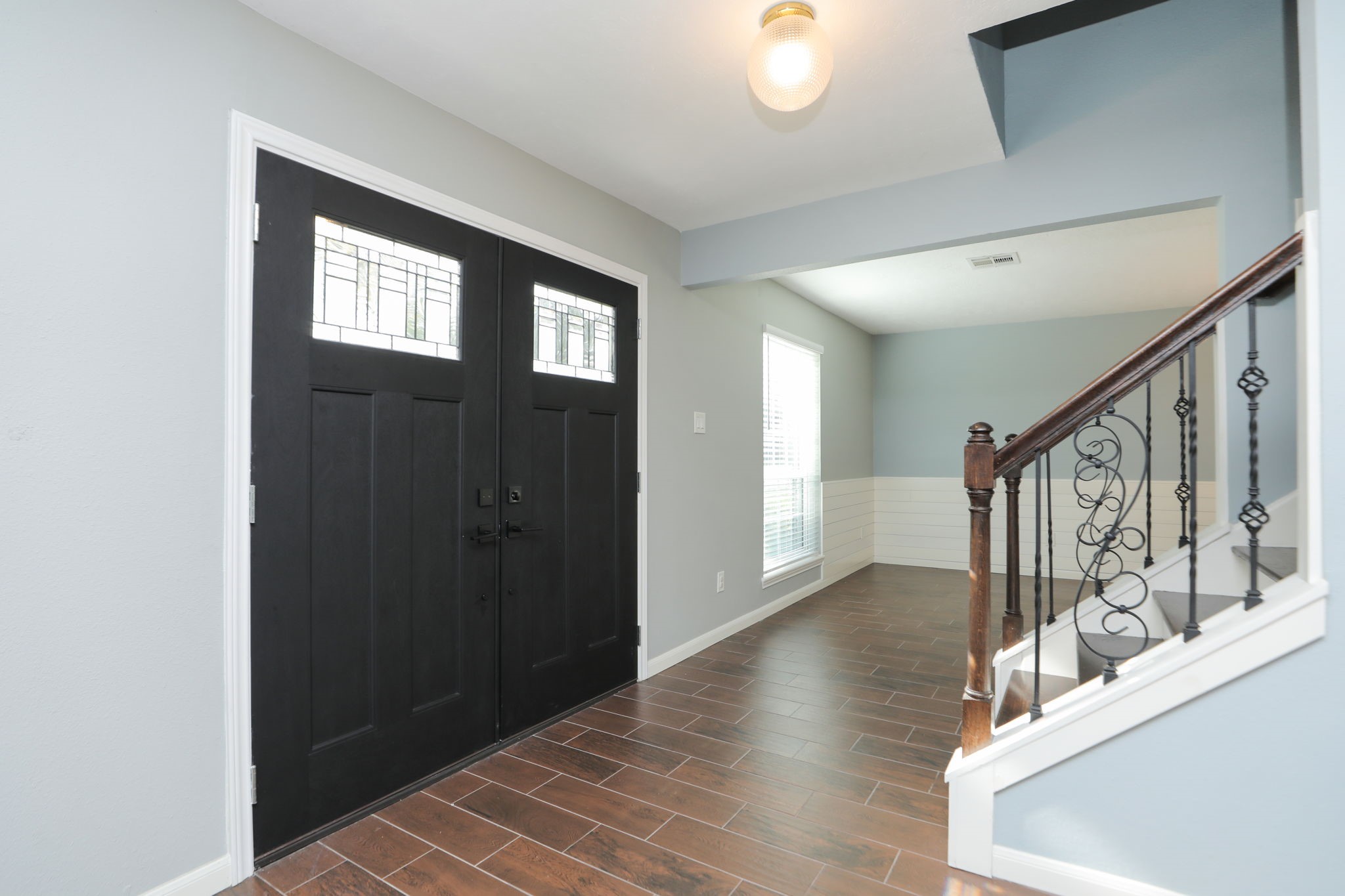 11014 Wickersham Lane Houston, TX 77042 - Photo 6 of 38