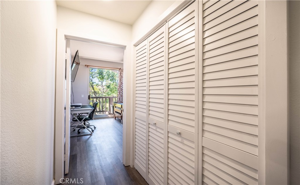102 Vía Contento Rancho Santa Margarita, CA 92688 - Photo 14 of 40 a view of entryway with livingroom