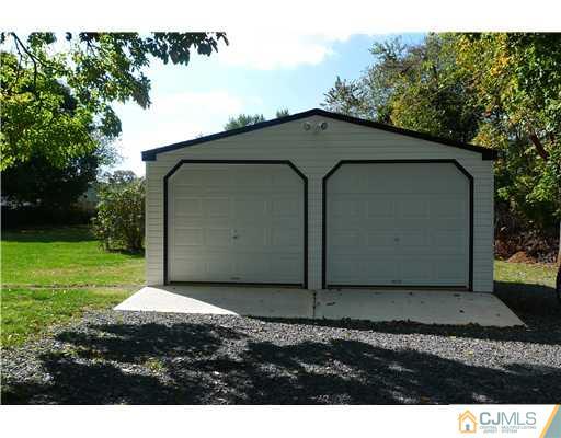 541 Georges Road Dayton, NJ 08810 - Photo 22 of 24 a view of a garage