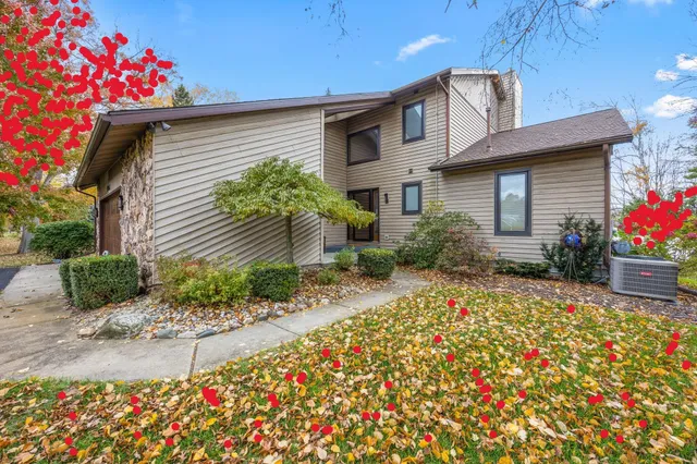 $899,900 | 10845 East Royal Road, Stanwood, MI 49346