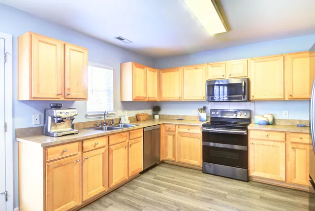 $419,900 | 261 Clayburne Drive, Goose Creek, SC 29445