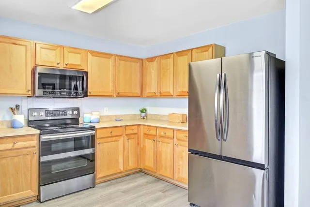 $419,900 | 261 Clayburne Drive, Goose Creek, SC 29445