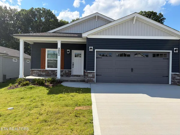 $352,900 | 3851 Crimson Clover Lane, Knoxville, TN 37924