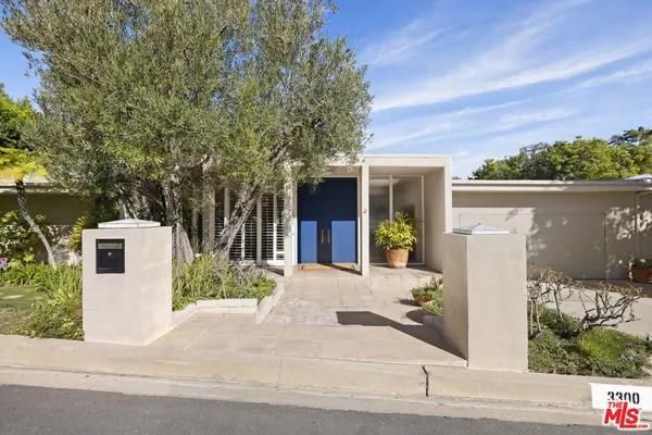 $2,749,000 | 3300 Red Rose Drive, Encino, CA 91436