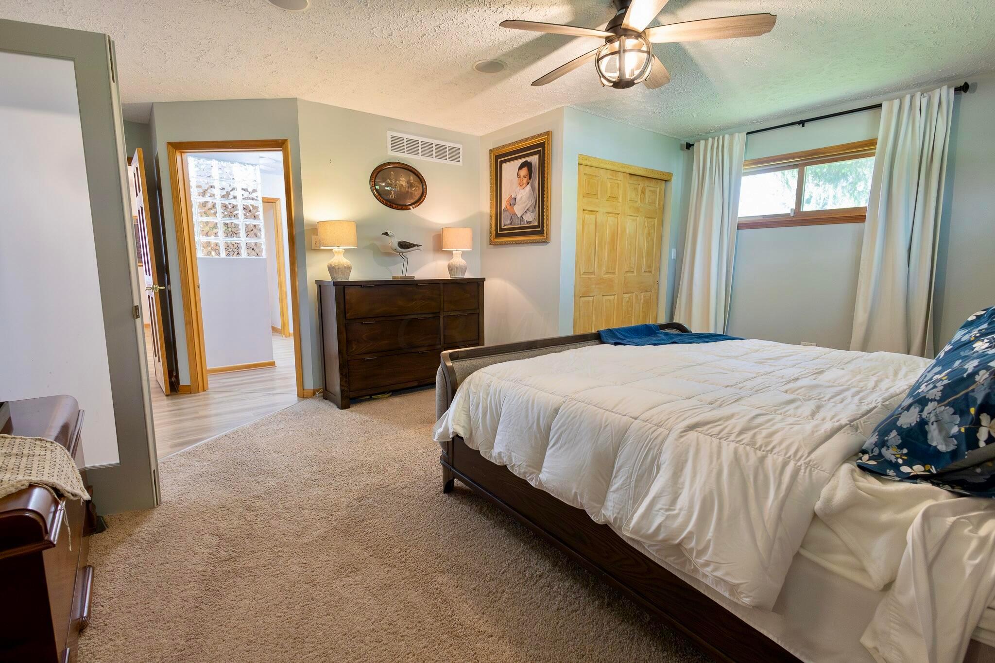 1136 Adare Road Marion, OH 43302 - Photo 25 of 60 Primary Bed 2
