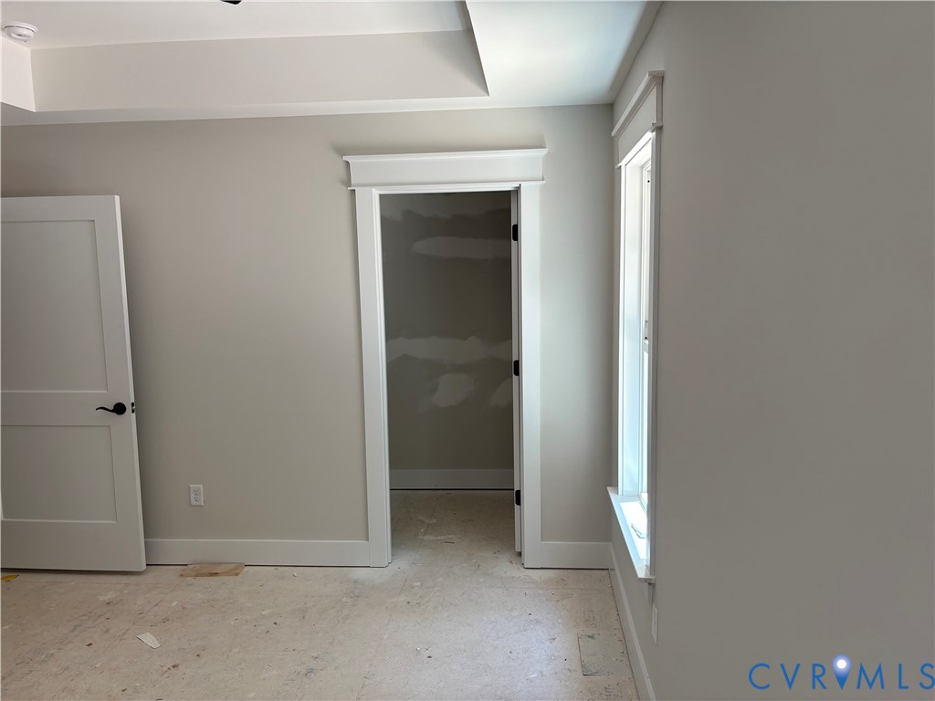 15135 Lebanon Road Spring Grove, VA 23881 - Photo 3 of 19 Recessed ceiling detail and neutral wall tones