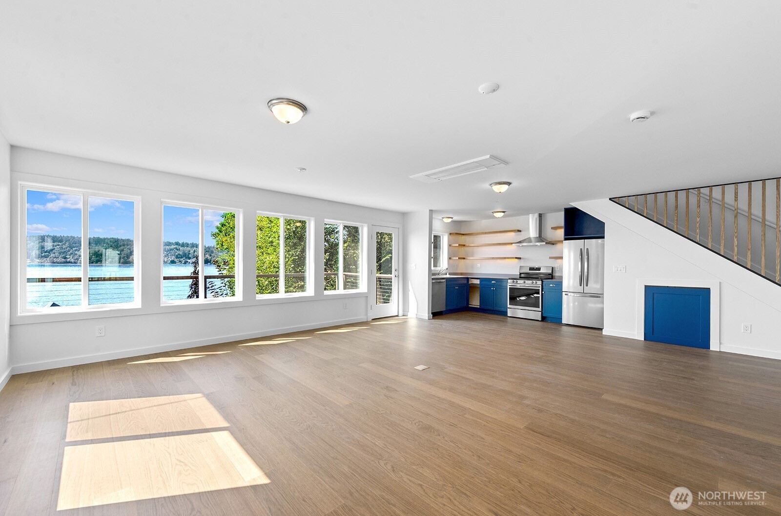 14758 Southwest Spring Beach Road Vashon, WA 98070 - Photo 5 of 36 Gallery Image 5