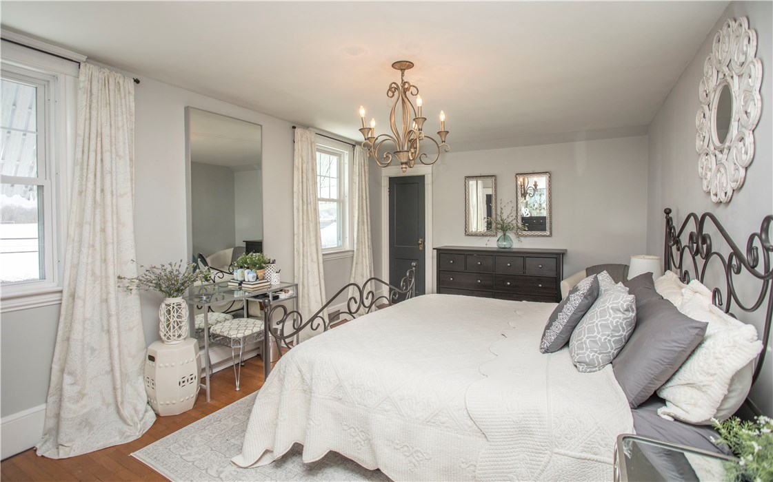 523 Smithfield Road North Smithfield, RI 02896 - Photo 17 of 24