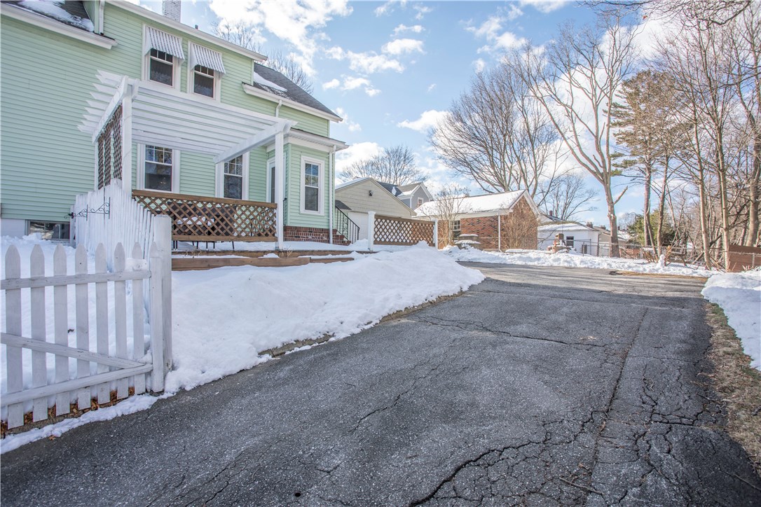 523 Smithfield Road North Smithfield, RI 02896 - Photo 23 of 24