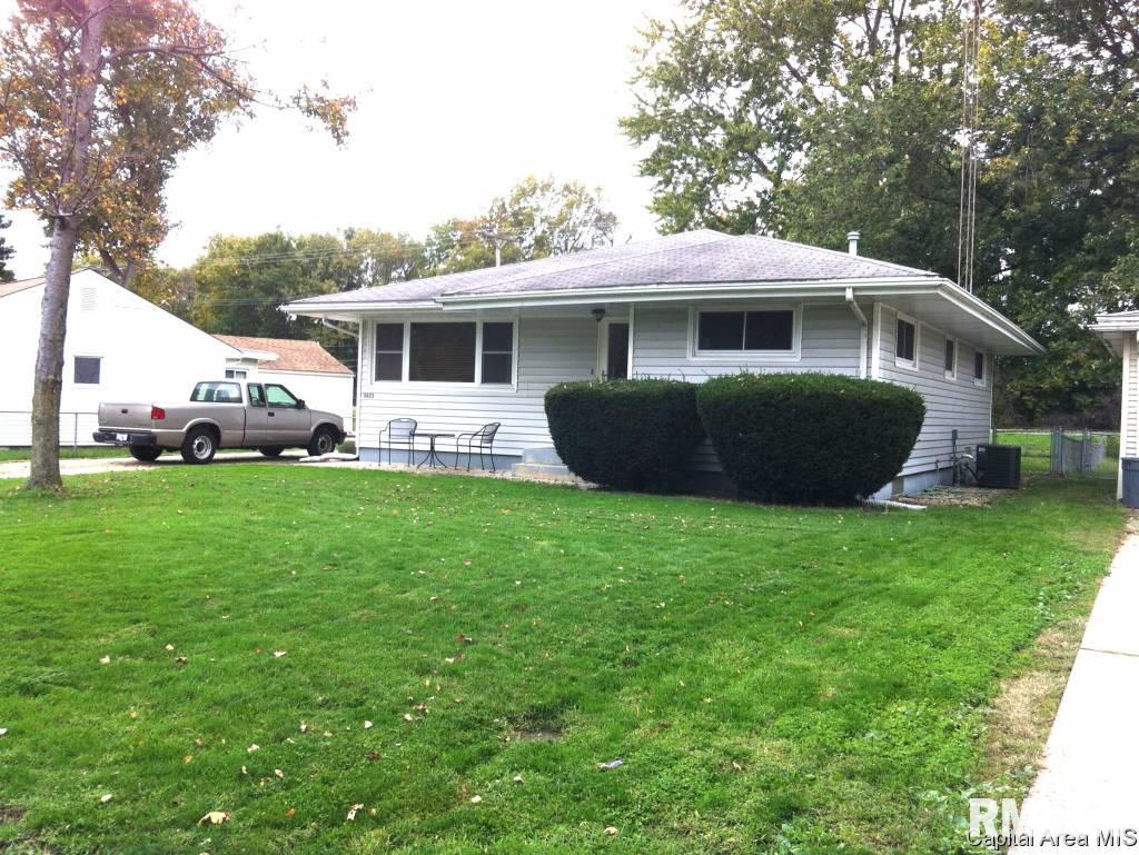 3623 East Hooker Street Springfield, IL 62703 - Photo 3 of 32