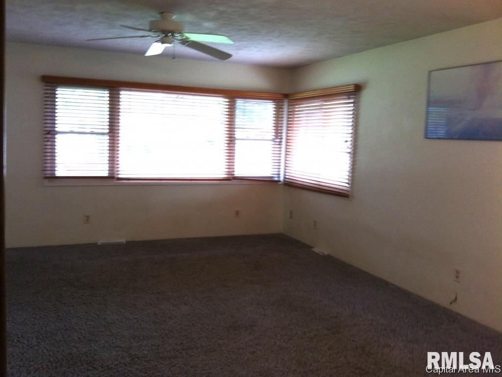 3623 East Hooker Street Springfield, IL 62703 - Photo 9 of 32