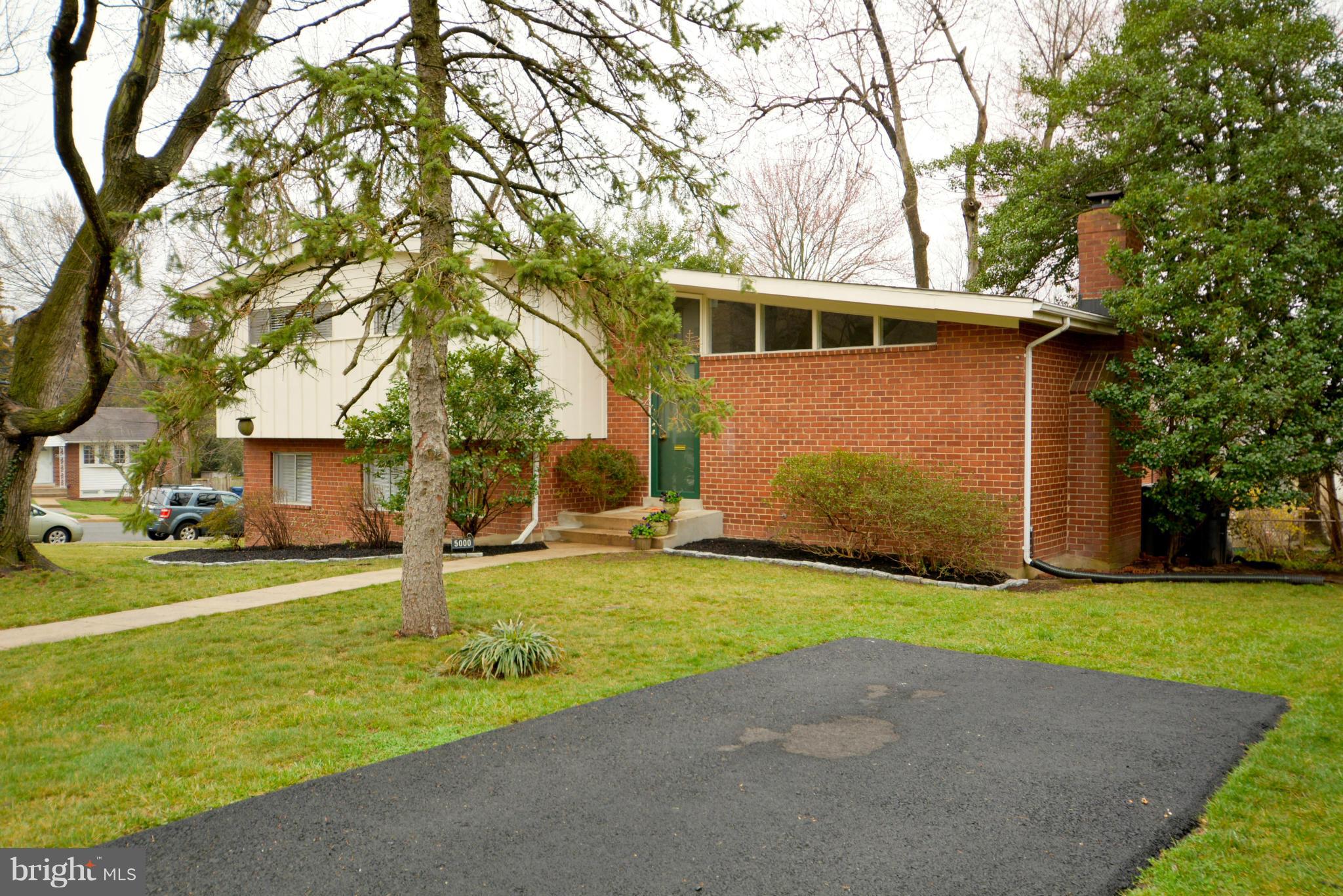 Exterior (Front)